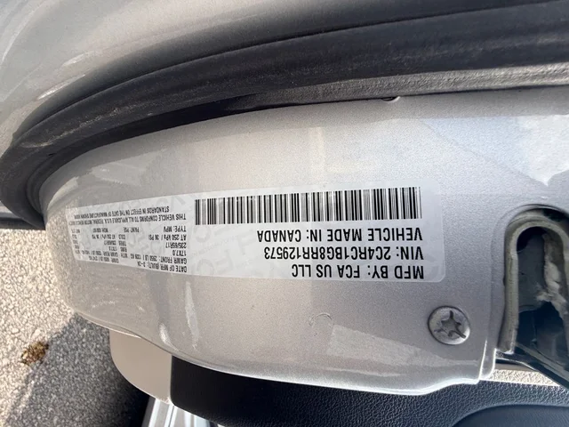 SEMINUEVOS CHRYSLER Pacifica a Estados en autogozo