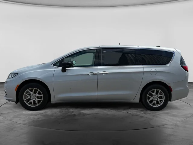 SEMINUEVOS CHRYSLER Pacifica a Estados en autogozo