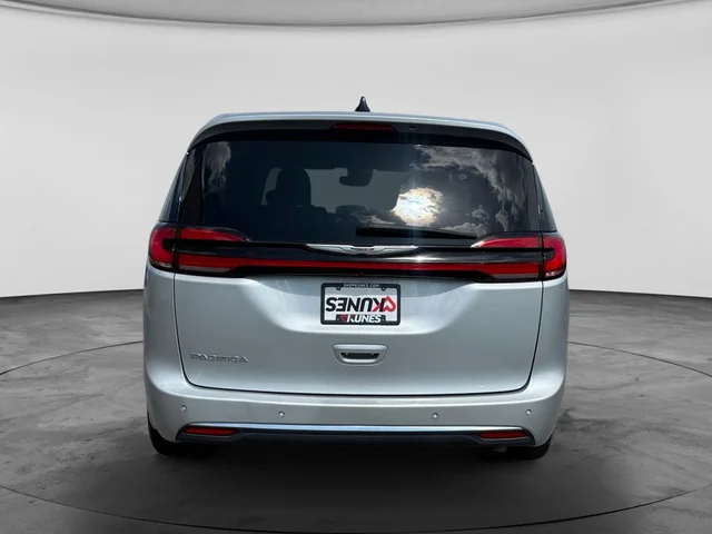 SEMINUEVOS CHRYSLER Pacifica a Estados en autogozo