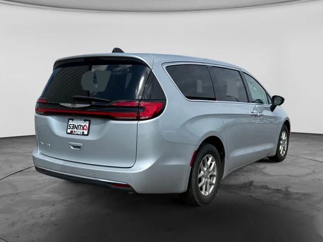SEMINUEVOS CHRYSLER Pacifica a Estados en autogozo