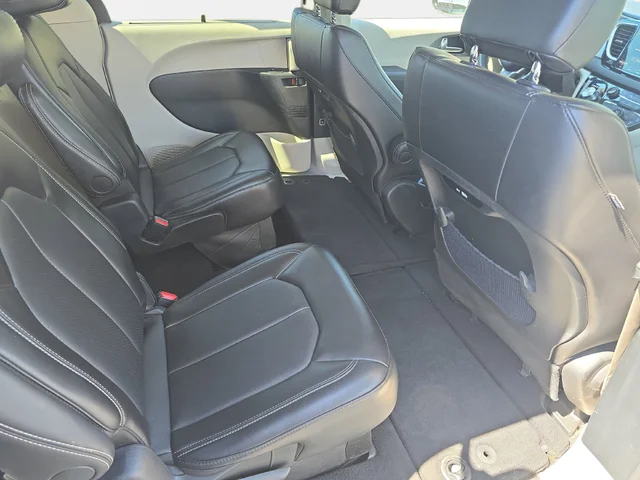 SEMINUEVOS CHRYSLER Pacifica a Estados en autogozo