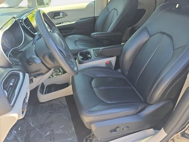 SEMINUEVOS CHRYSLER Pacifica a Estados en autogozo