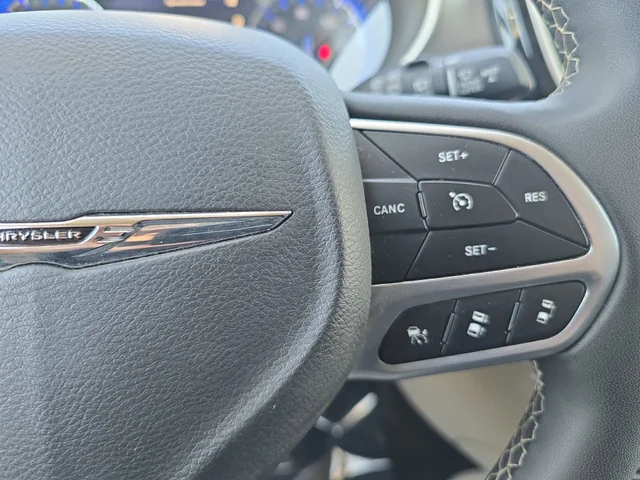 SEMINUEVOS CHRYSLER Pacifica a Estados en autogozo