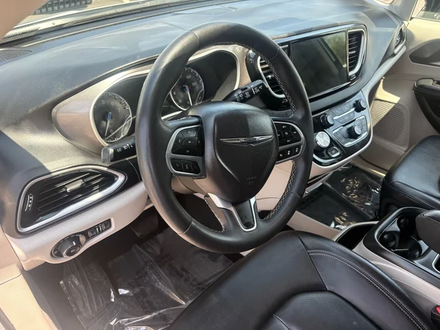 SEMINUEVOS CHRYSLER Pacifica a Estados en autogozo