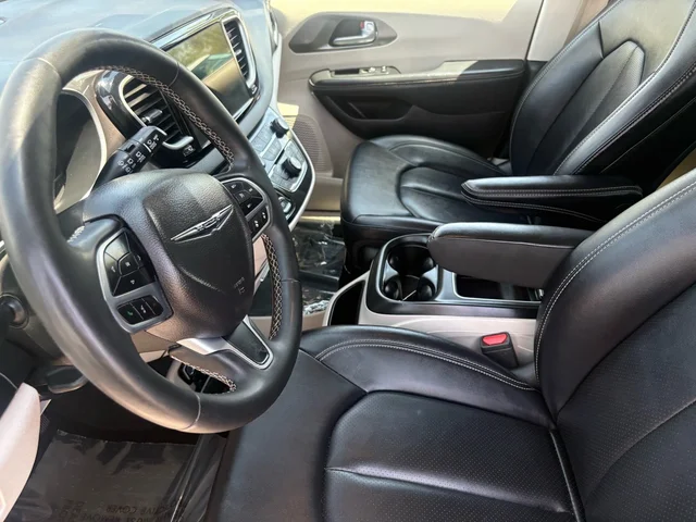SEMINUEVOS CHRYSLER Pacifica a Estados en autogozo