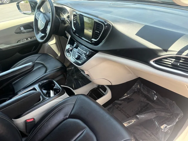 SEMINUEVOS CHRYSLER Pacifica a Estados en autogozo