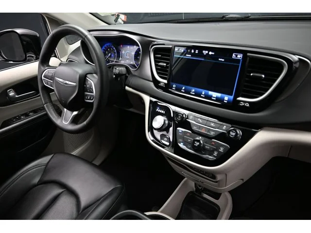 SEMINUEVOS CHRYSLER Pacifica a Estados en autogozo