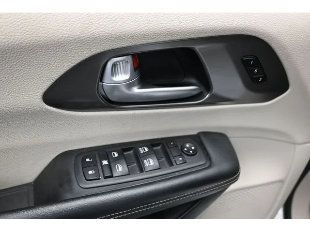 SEMINUEVOS CHRYSLER Pacifica a Estados en autogozo