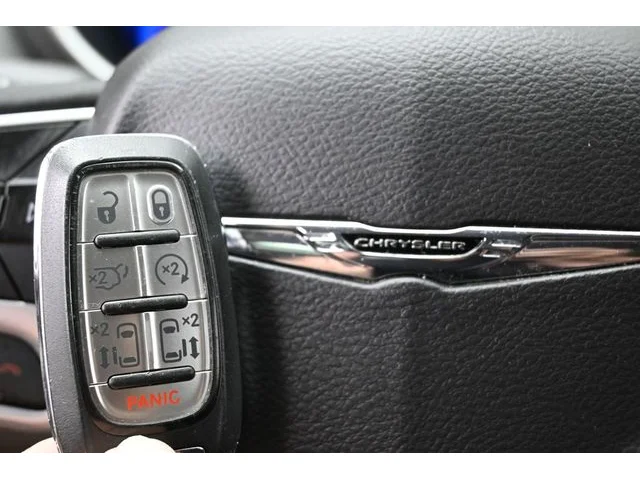 SEMINUEVOS CHRYSLER Pacifica a Estados en autogozo