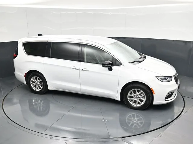 SEMINUEVOS CHRYSLER Pacifica a Estados en autogozo
