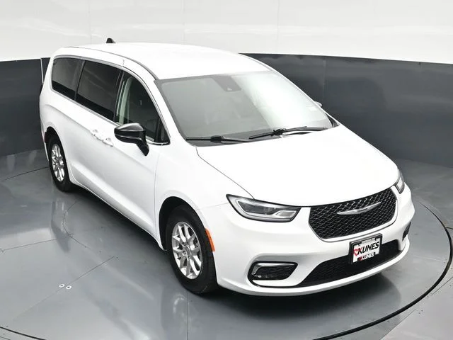 SEMINUEVOS CHRYSLER Pacifica a Estados en autogozo