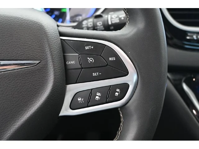 SEMINUEVOS CHRYSLER Pacifica a Estados en autogozo