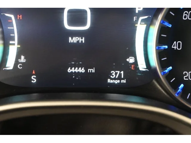 SEMINUEVOS CHRYSLER Pacifica a Estados en autogozo
