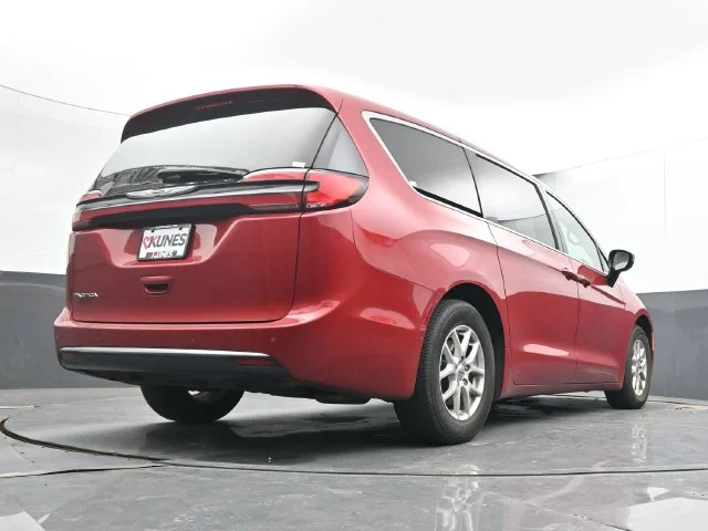 SEMINUEVOS CHRYSLER Pacifica a Estados en autogozo