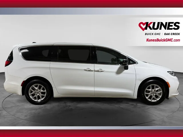 SEMINUEVOS CHRYSLER Pacifica a Estados en autogozo