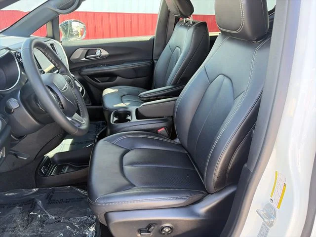 SEMINUEVOS CHRYSLER Pacifica a Estados en autogozo