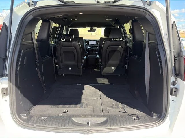 SEMINUEVOS CHRYSLER Pacifica a Estados en autogozo