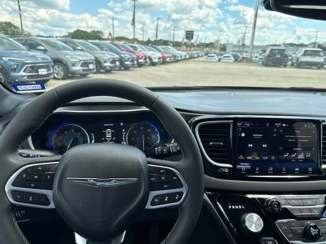 SEMINUEVOS CHRYSLER Pacifica a Estados en autogozo