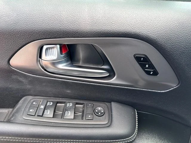 SEMINUEVOS CHRYSLER Pacifica a Estados en autogozo