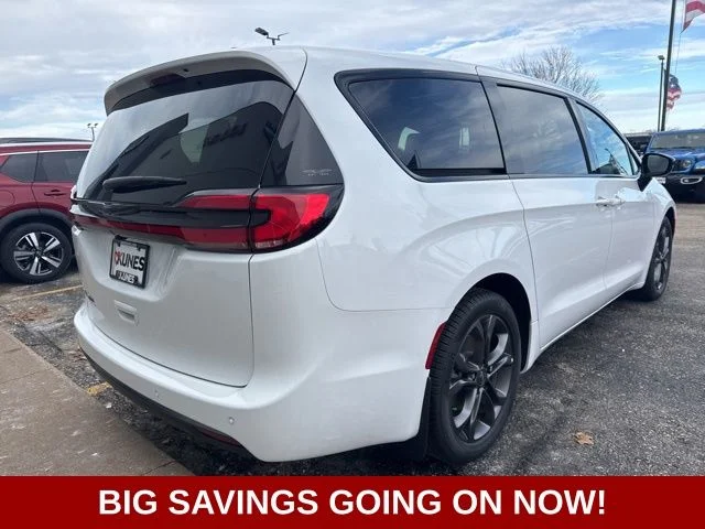 Nuevos CHRYSLER PACIFICA à Estados chez autogozo
