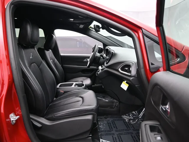 Nuevos CHRYSLER PACIFICA à Estados chez autogozo