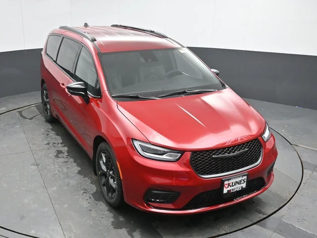 Nuevos CHRYSLER PACIFICA à Estados chez autogozo