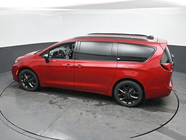 Nuevos CHRYSLER PACIFICA à Estados chez autogozo