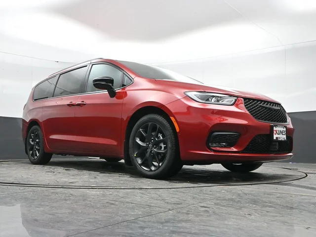Nuevos CHRYSLER PACIFICA à Estados chez autogozo