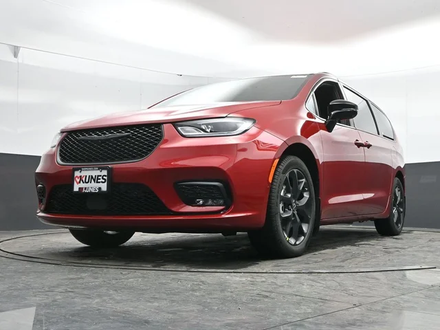 Nuevos CHRYSLER PACIFICA à Estados chez autogozo