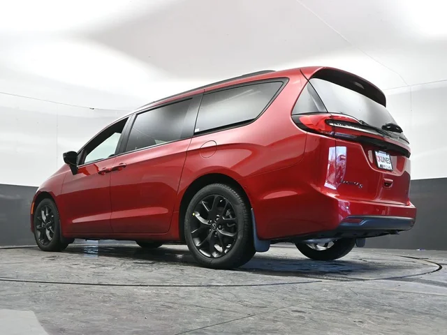 Nuevos CHRYSLER PACIFICA à Estados chez autogozo