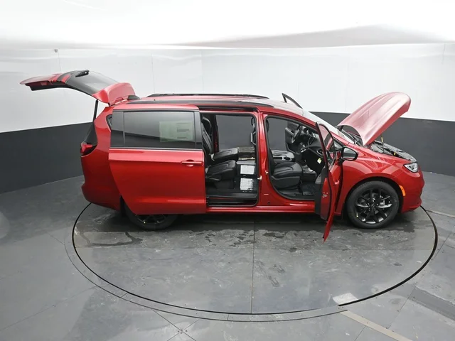 Nuevos CHRYSLER PACIFICA à Estados chez autogozo