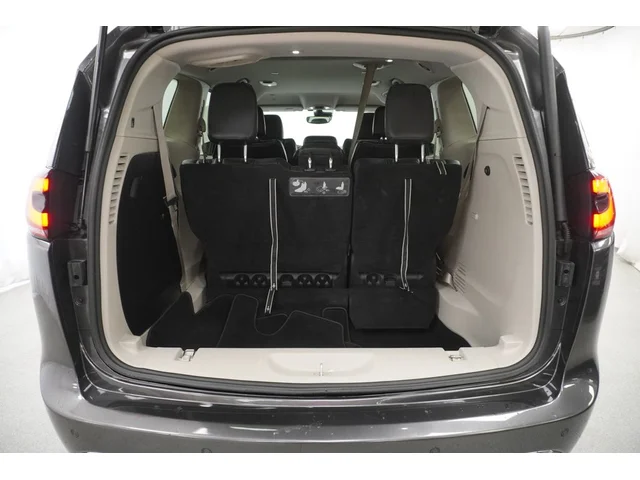 SEMINUEVOS CHRYSLER Pacifica a Estados en autogozo