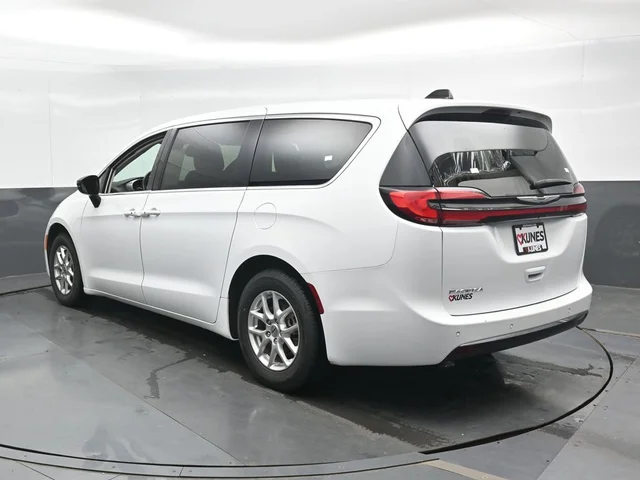 SEMINUEVOS CHRYSLER Pacifica a Estados en autogozo