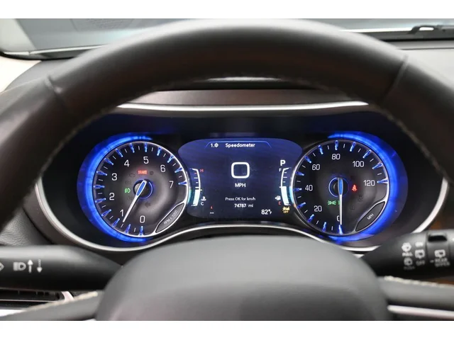 SEMINUEVOS CHRYSLER Pacifica a Estados en autogozo