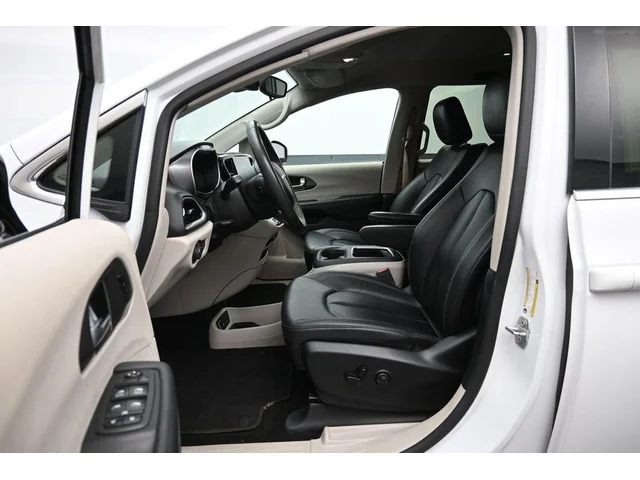 SEMINUEVOS CHRYSLER Pacifica a Estados en autogozo