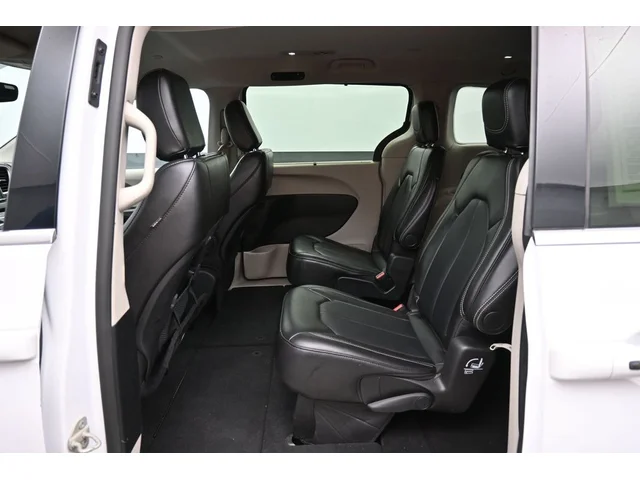 SEMINUEVOS CHRYSLER Pacifica a Estados en autogozo