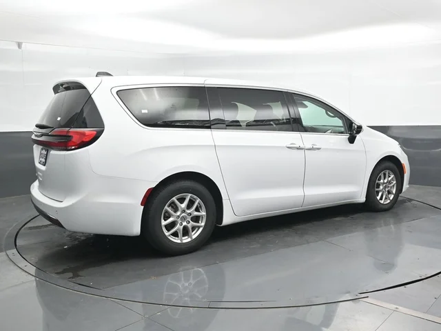 SEMINUEVOS CHRYSLER Pacifica a Estados en autogozo