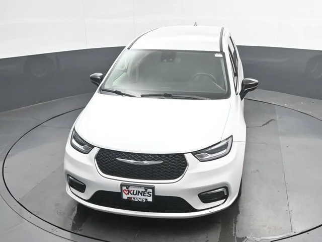 SEMINUEVOS CHRYSLER Pacifica a Estados en autogozo
