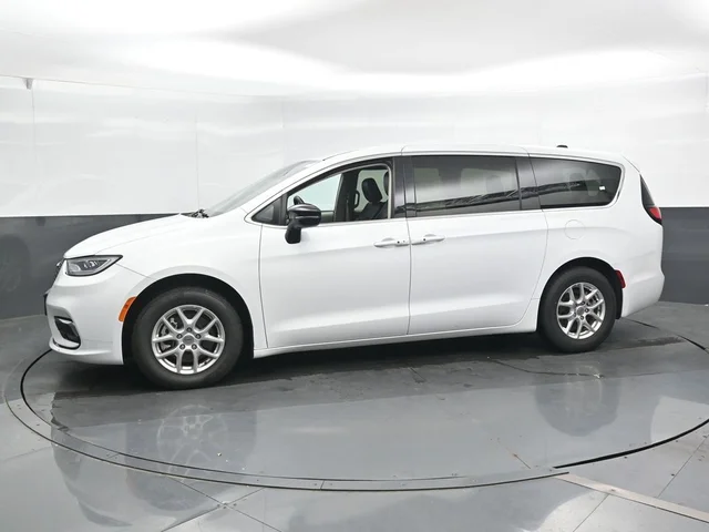 SEMINUEVOS CHRYSLER Pacifica a Estados en autogozo