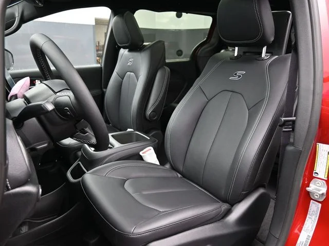 Nuevos CHRYSLER PACIFICA à Estados chez autogozo