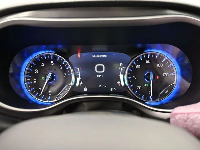 Nuevos CHRYSLER PACIFICA à Estados chez autogozo