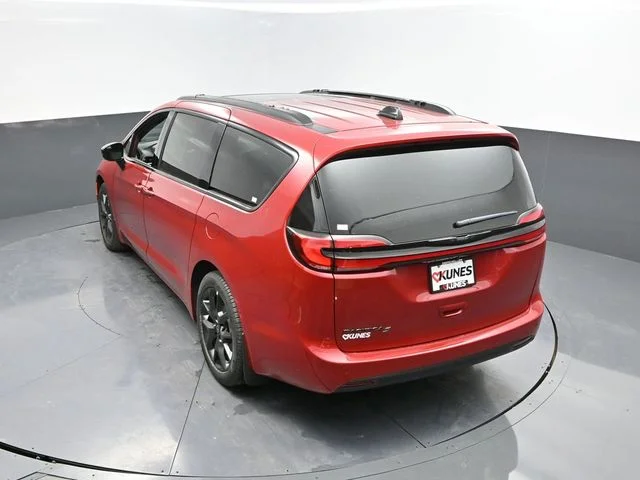 Nuevos CHRYSLER PACIFICA à Estados chez autogozo