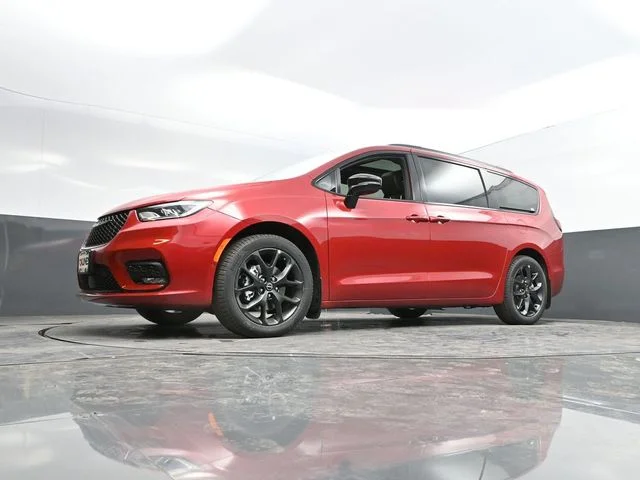 Nuevos CHRYSLER PACIFICA à Estados chez autogozo