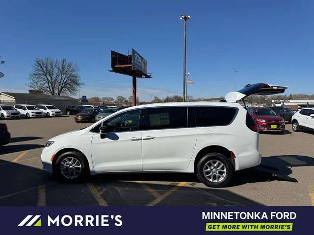 SEMINUEVOS CHRYSLER Pacifica a Estados en autogozo