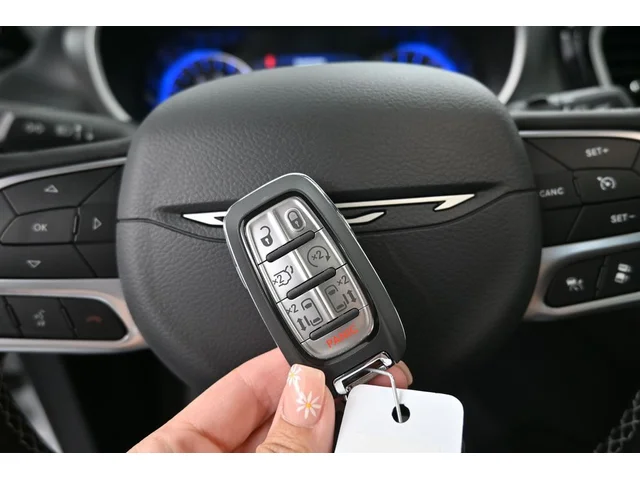 Nuevos CHRYSLER PACIFICA à Estados chez autogozo