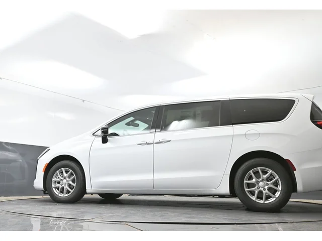 Nuevos CHRYSLER PACIFICA à Estados chez autogozo