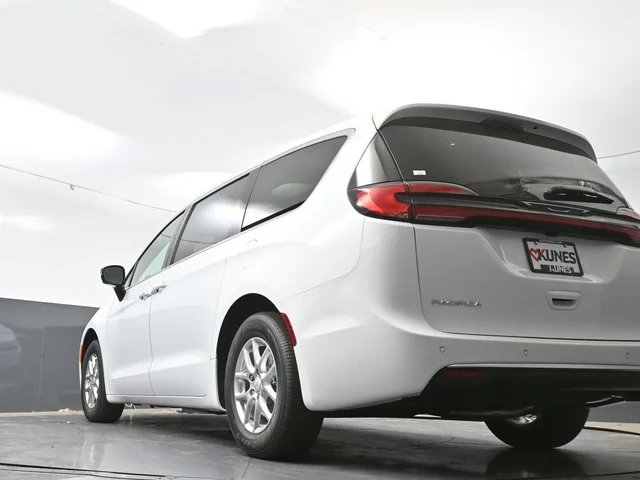 Nuevos CHRYSLER PACIFICA à Estados chez autogozo