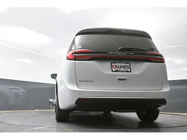 Nuevos CHRYSLER PACIFICA à Estados chez autogozo