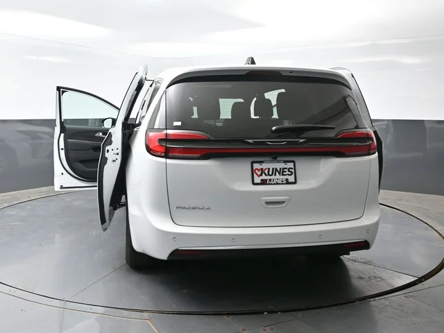 Nuevos CHRYSLER PACIFICA à Estados chez autogozo