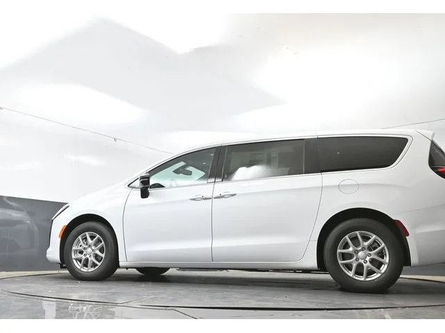 Nuevos CHRYSLER PACIFICA à Estados chez autogozo